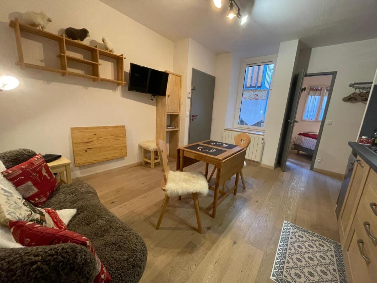 Apartamento T2 30M2 Plein Centre, Lit Fait, Linge Fourni, Wifi Cauterets Exterior foto